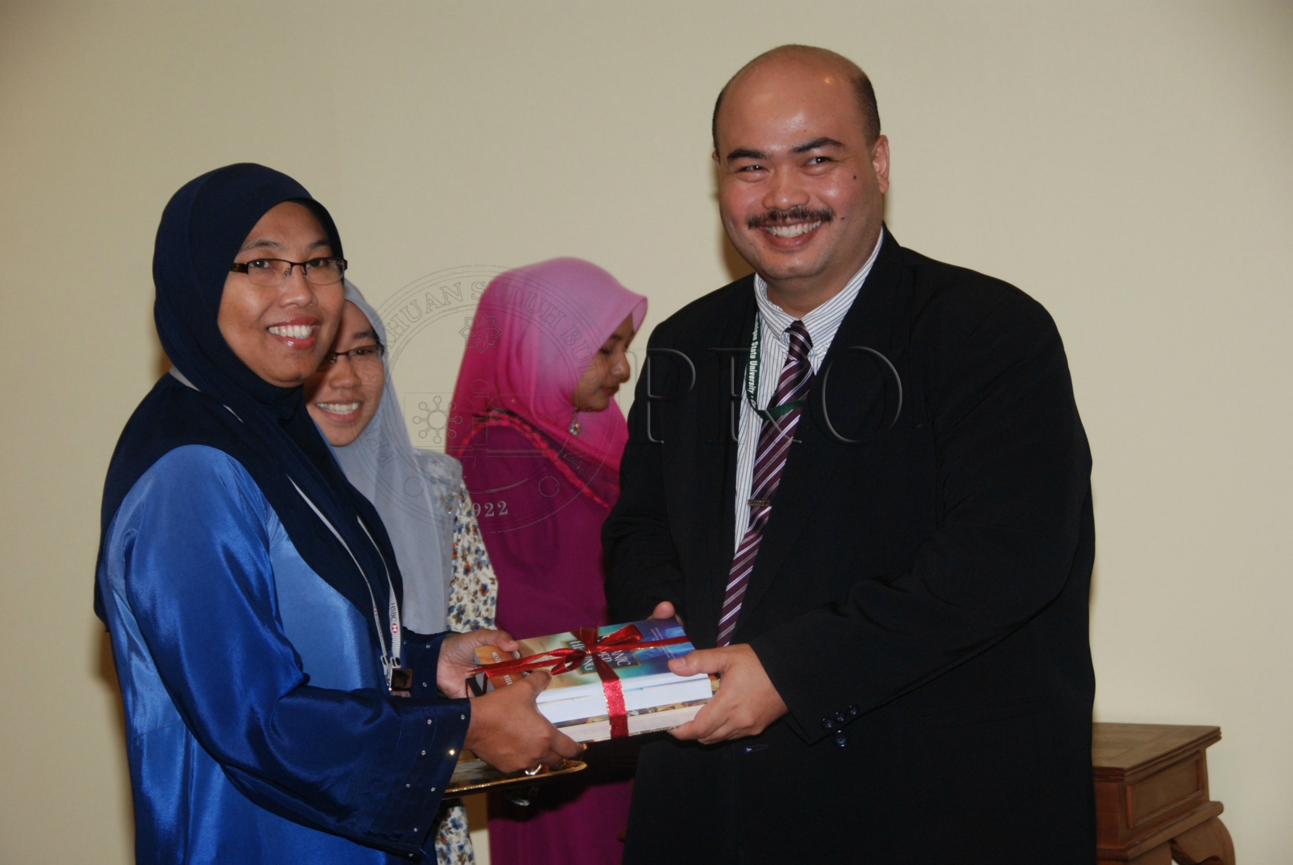 PRO 12 123 melayu DSC 6470